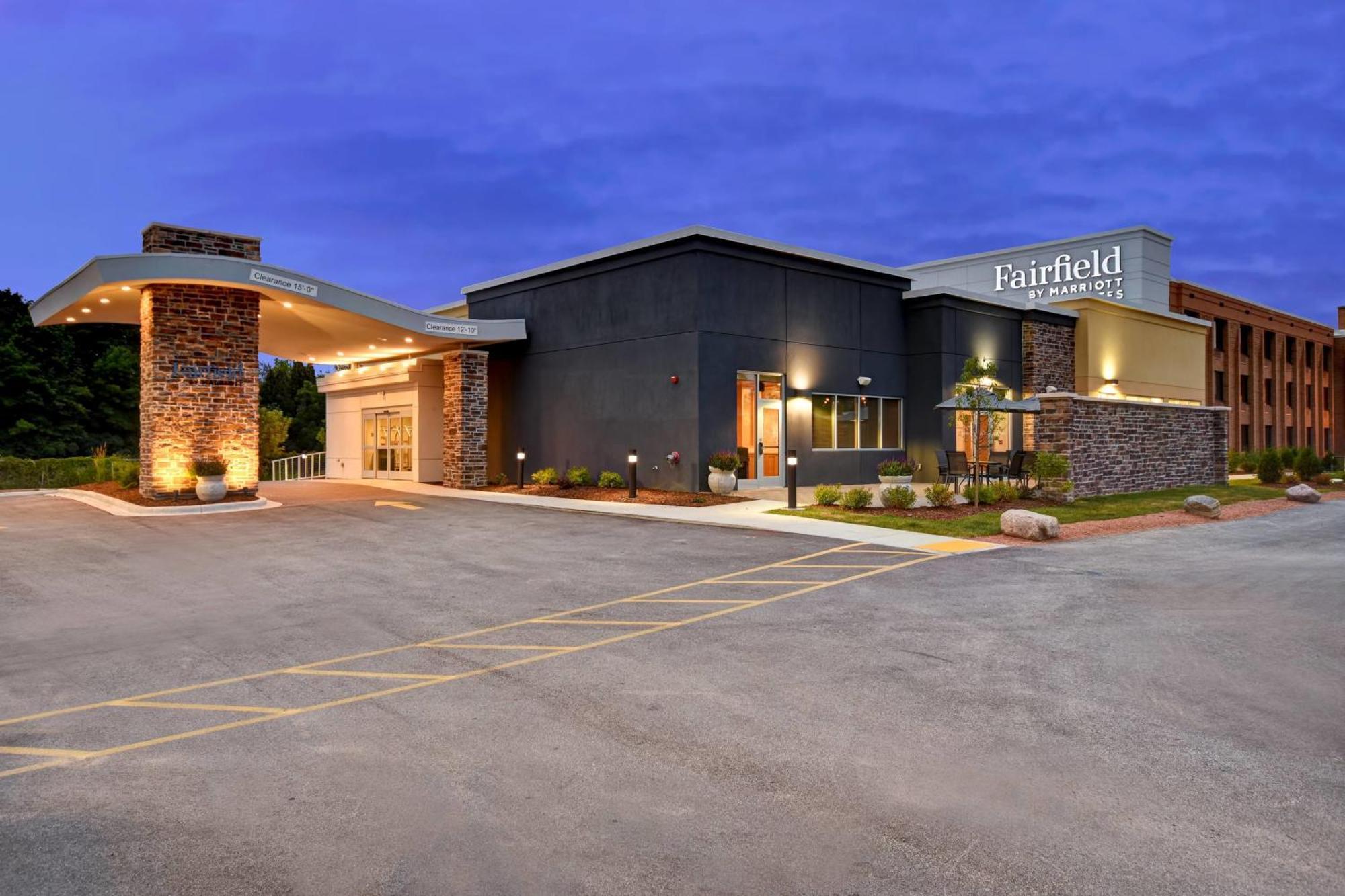 Fairfield Inn & Suites By Marriott Milwaukee North Glendale Extérieur photo